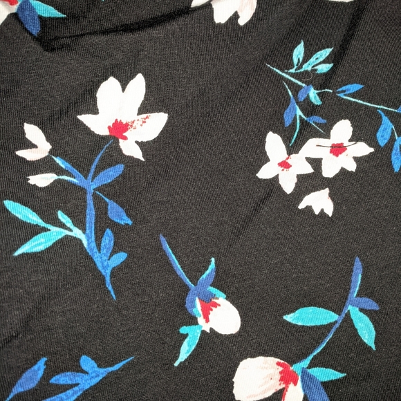 NEW! Bundle Of Leggings (4prs) - Picture 7 of 16